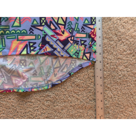 Lularoe Girls Gracie Top Blue Green Stretch Shapes High Low Short Sleeve 12 Nice - Picture 8 of 9